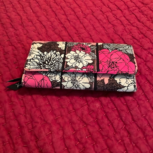 Vera Bradley Handbags - Vera Bradley wallet
